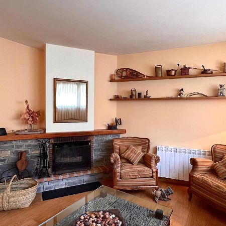 Apartament De La Vall Ferrera - L'Amfitriona Areu Eksteriør billede
