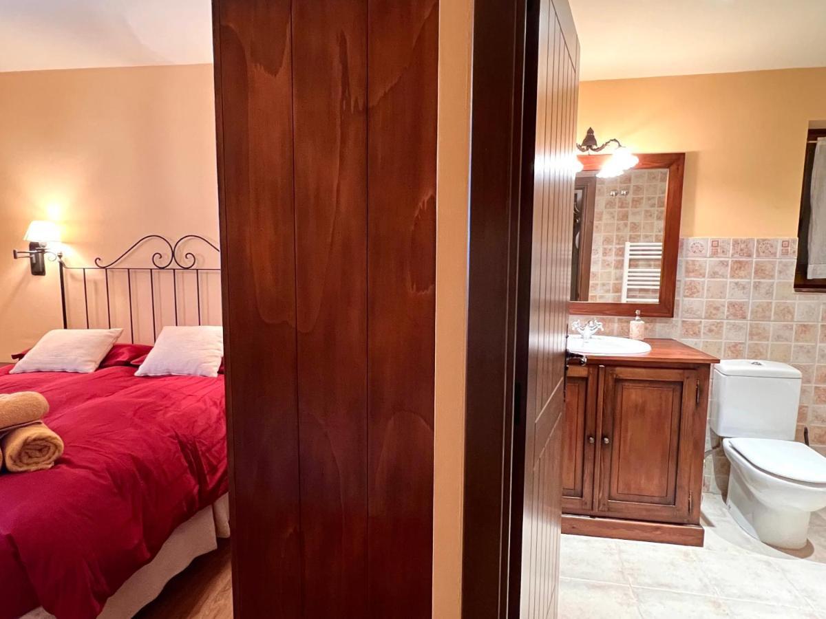Apartament De La Vall Ferrera - L'Amfitriona Areu Eksteriør billede
